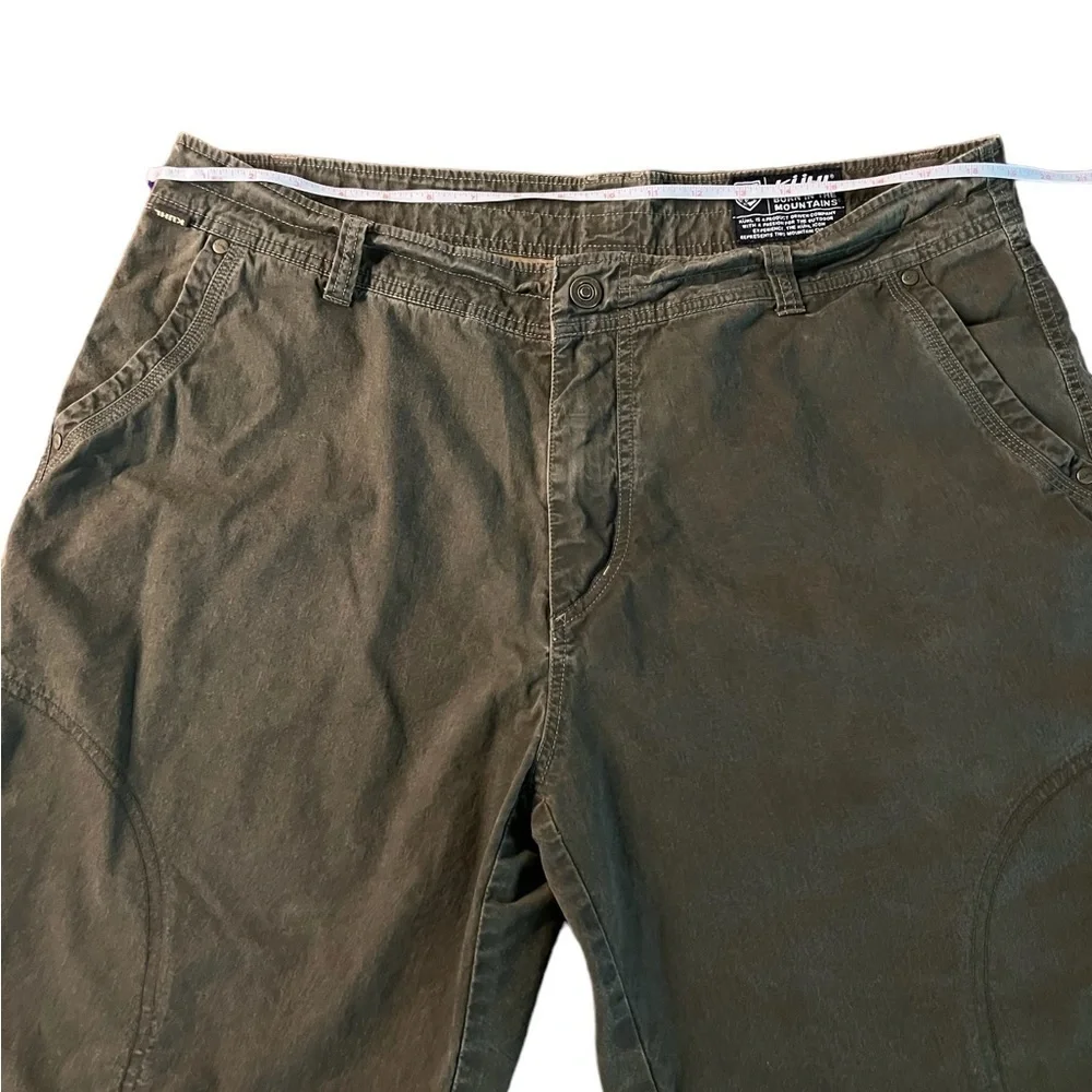 KUHL MENS PATINA TIE DYE ADVENTURE SHORTS SIZE 38